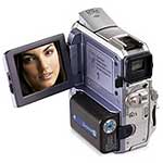 DCR-PC105: la nuova videocamera digitale compatta di Sony